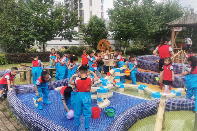 幼兒園沙水玩具讓幼兒玩出創(chuàng)意、玩出價(jià)值